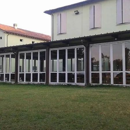 Ξενοδοχείο Riviera Ristorante La Briciola Novellara