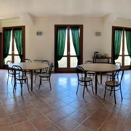 Ξενοδοχείο Riviera Ristorante La Briciola 2*