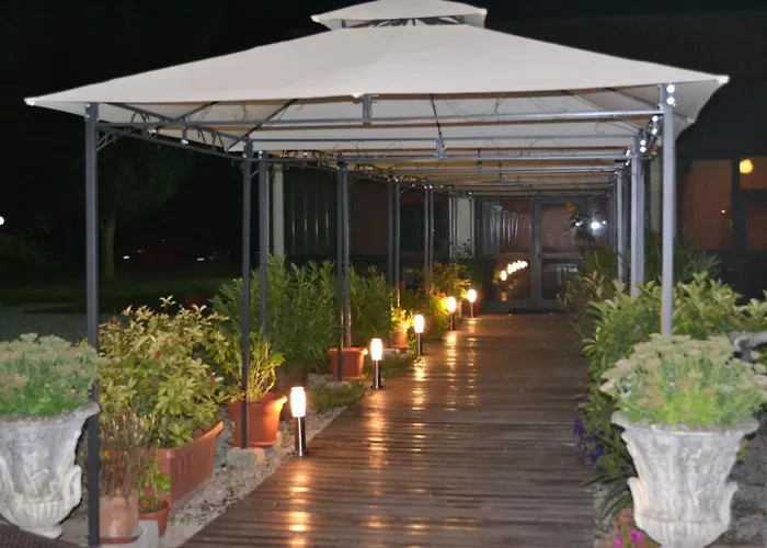 Hotel Riviera Ristorante La Briciola 2*