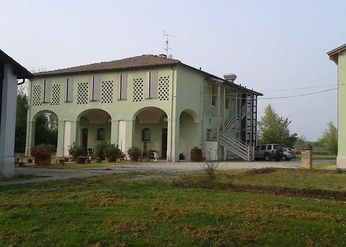 酒店 Riviera Ristorante La Briciola Novellara